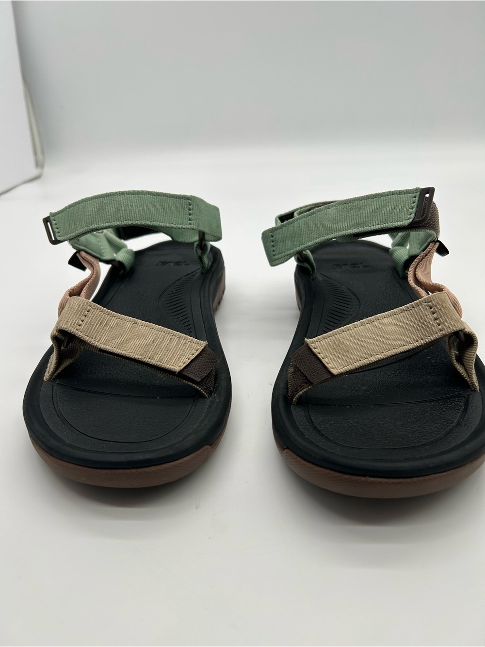 Teva Women’s Hurricane XLT2 Sandals in Basil/Maple Sugar Multi Colorway size 8 - Picture 2 of 7
